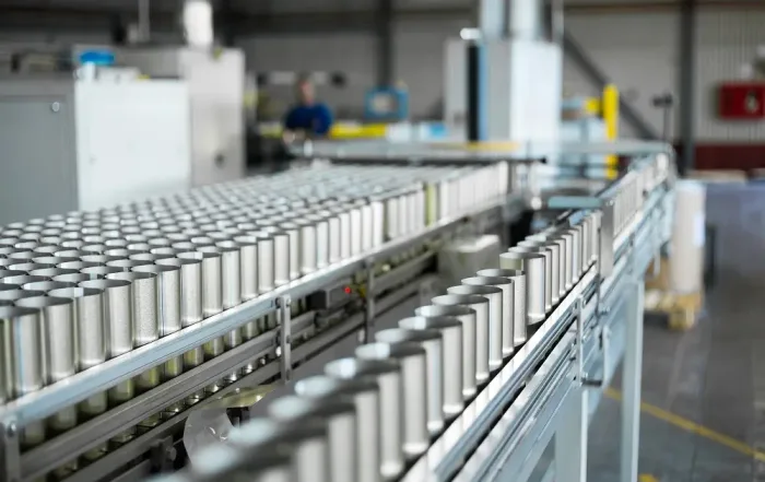 Как эксплуатировать закаточную машину для металлических консервных банок